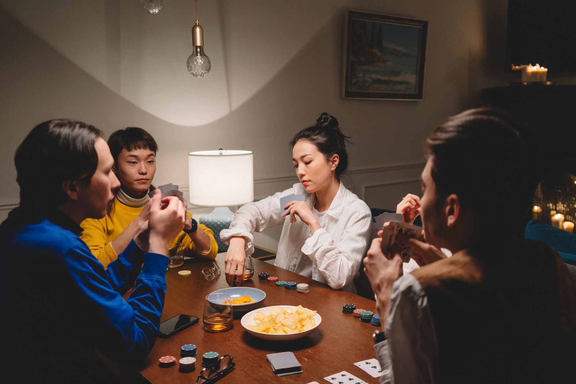 新手读牌三步走：从翻牌到河牌练出判断力（实战示例）